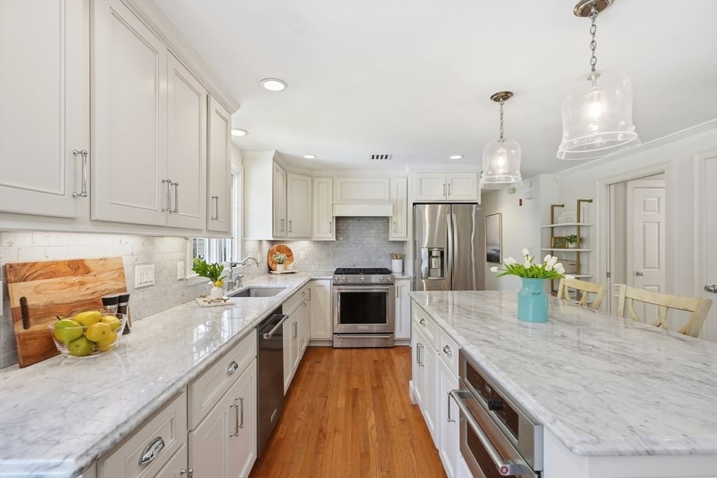228 River St Norwell — Photo 11 of 42