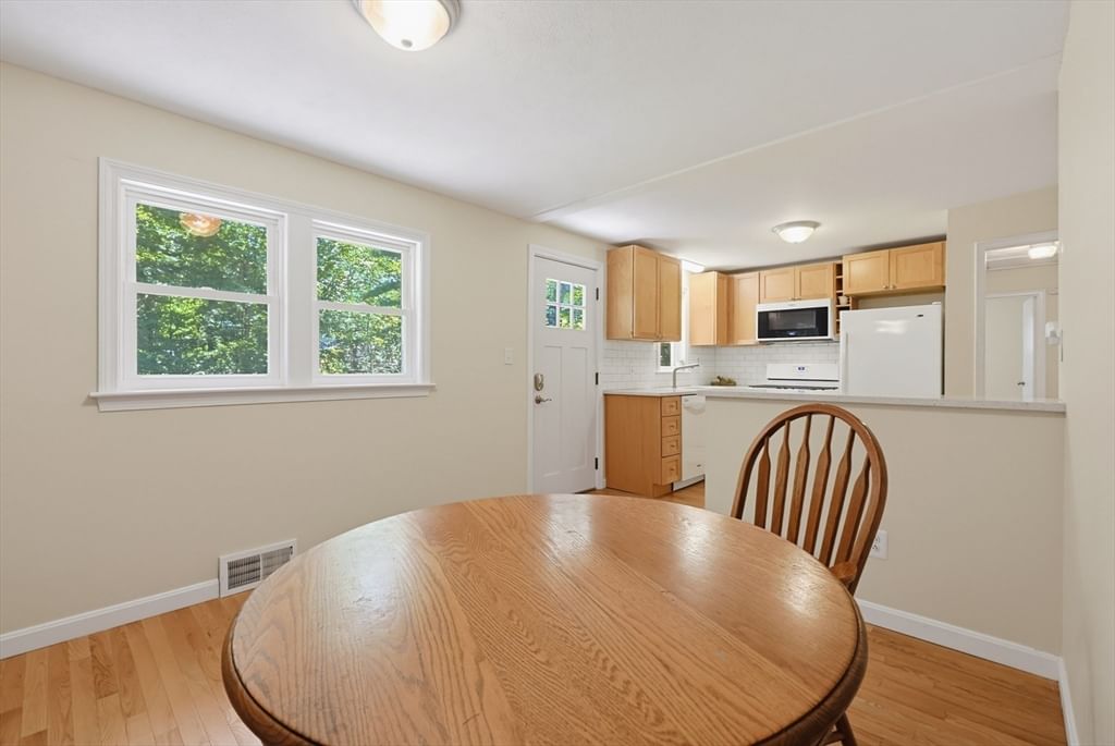 71 Carpenter Rd Walpole — Photo 10 of 30
