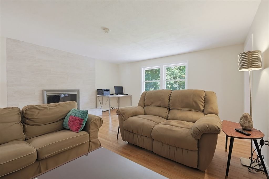 71 Carpenter Rd Walpole — Photo 8 of 30