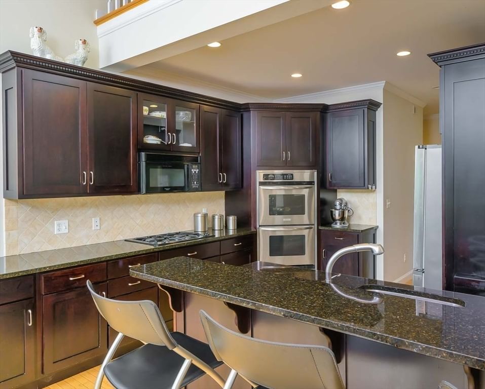 69 Carriage Hill Circle #69 Southborough — Photo 12 of 40