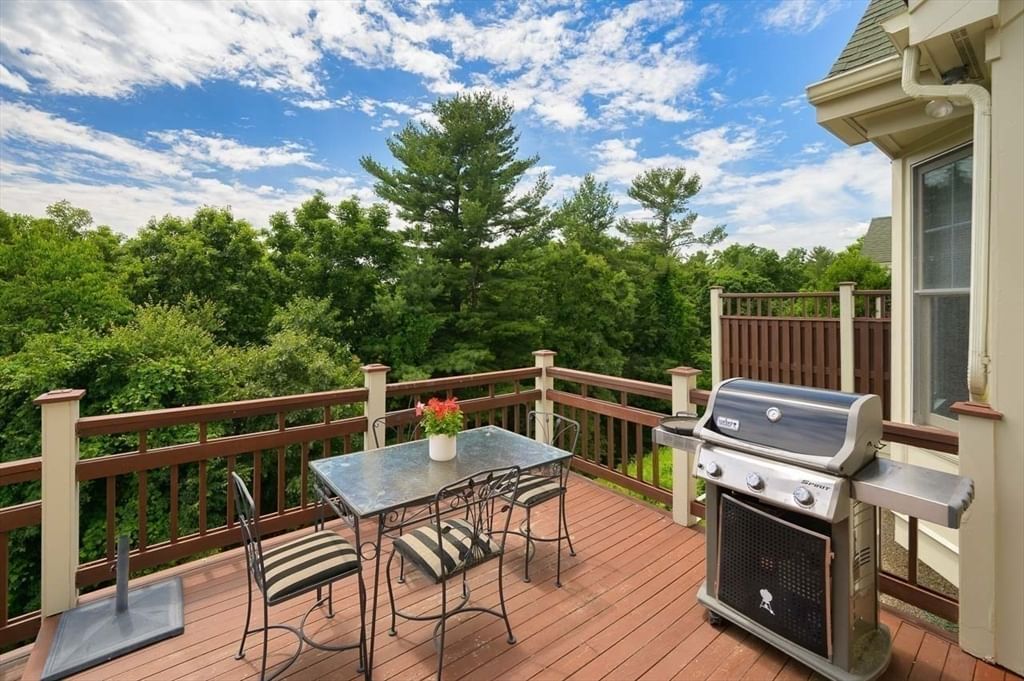 69 Carriage Hill Circle #69 Southborough — Photo 30 of 40