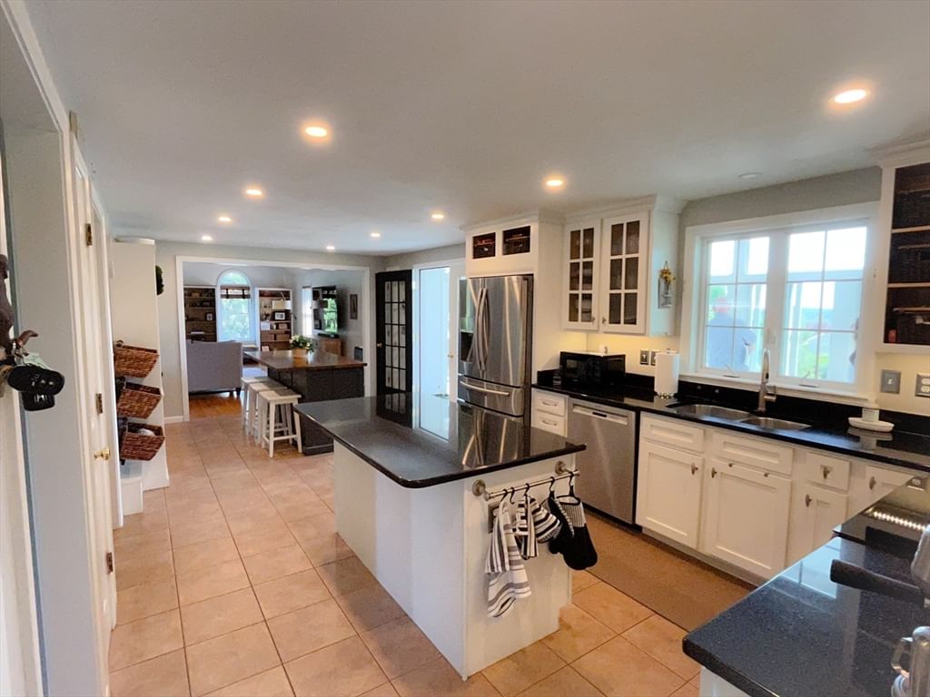 64 Central Tree Road, Rutland, MA 01543 photo 2