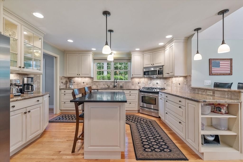 33 Pine Arden Dr West Boylston — Photo 11 of 42