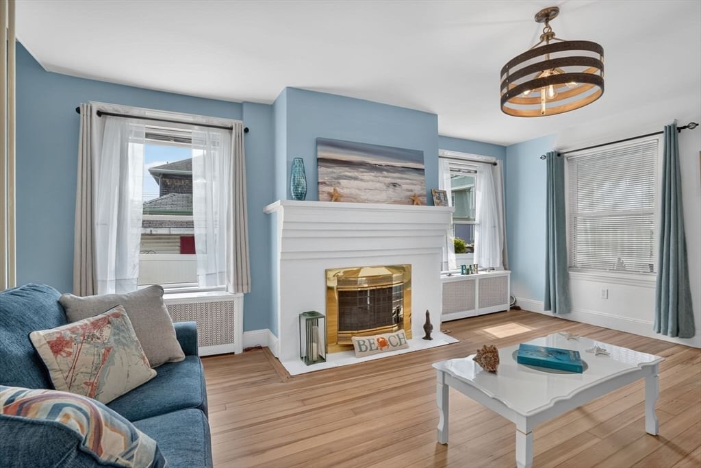 100 Whitin Ave Revere — Photo 7 of 33
