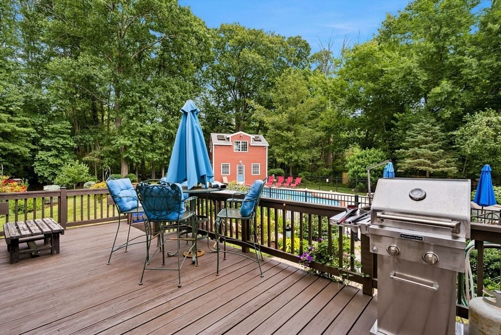 24 Crossbow Ln North Andover — Photo 19 of 40