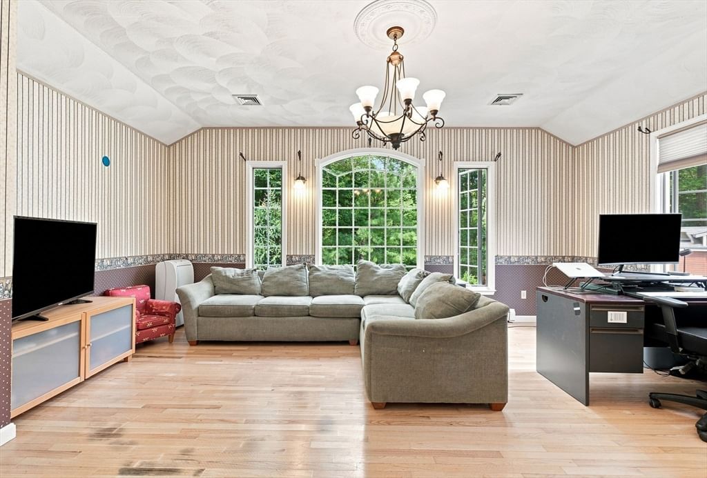 24 Crossbow Ln North Andover — Photo 31 of 40