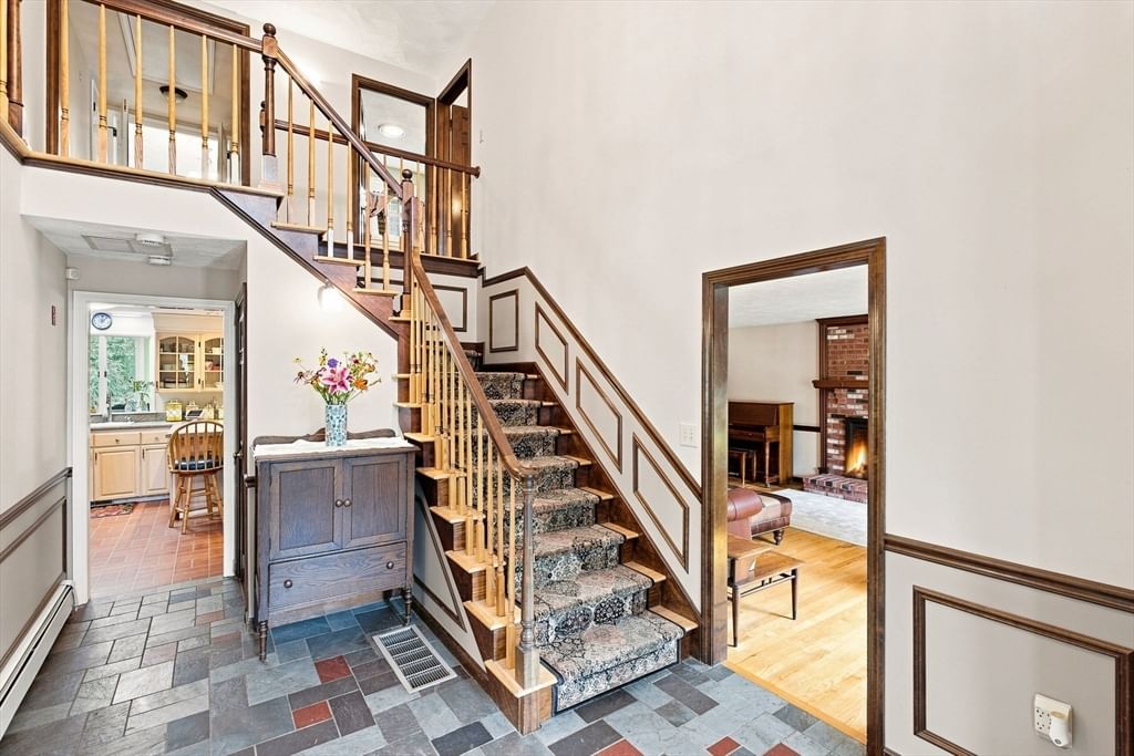 24 Crossbow Ln North Andover — Photo 7 of 40