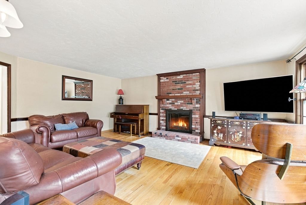 24 Crossbow Ln North Andover — Photo 9 of 40