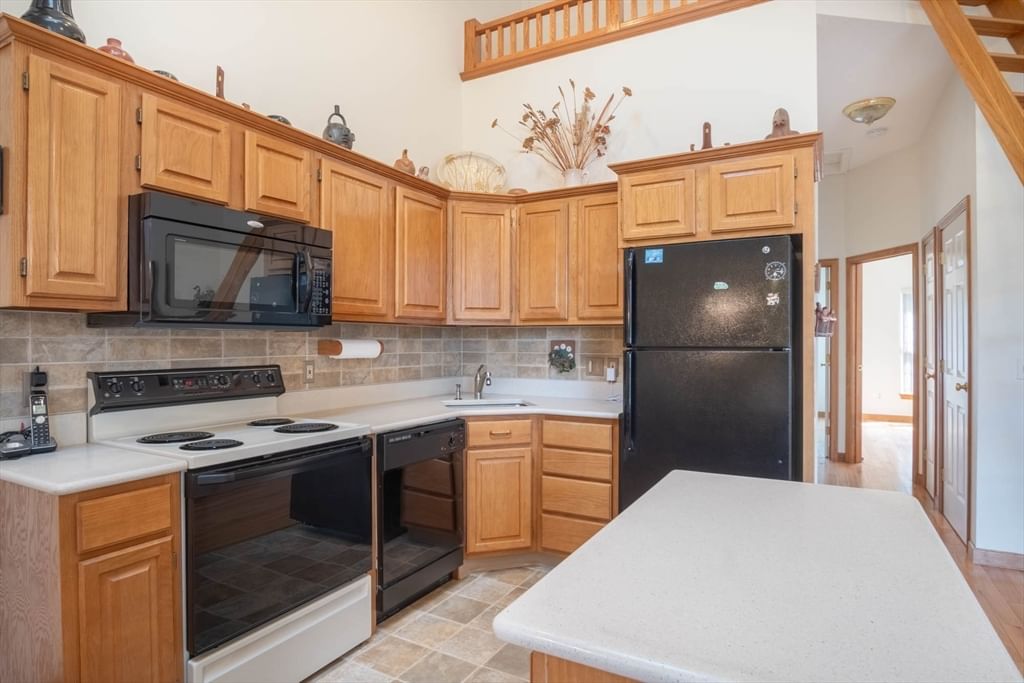 122 Brookfield Ln #122, Agawam, MA 01001 photo 2