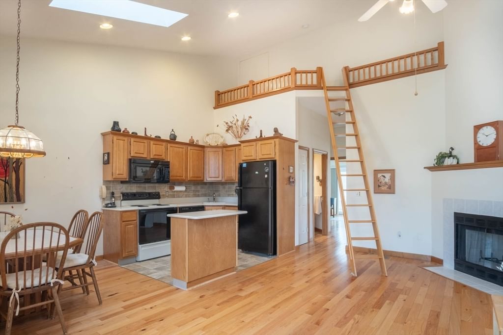 122 Brookfield Ln #122, Agawam, MA 01001 photo 5