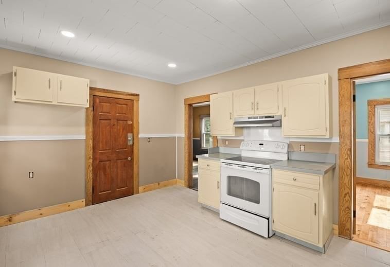 227 Dover St Brockton — Photo 32 of 41