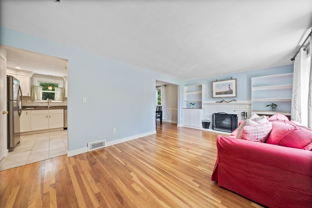 6 Sawyer Avenue Canton — Photo 9 of 42