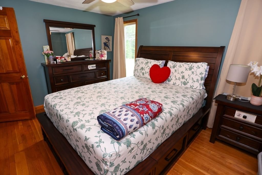 116 Pond St Billerica — Photo 14 of 34