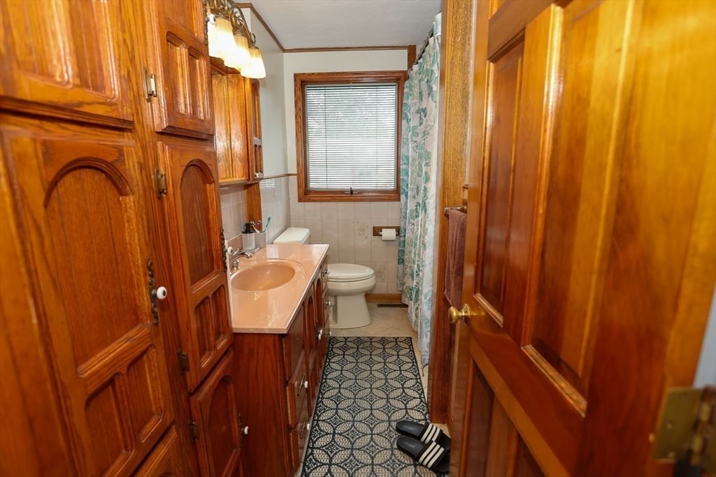 116 Pond St Billerica — Photo 18 of 34