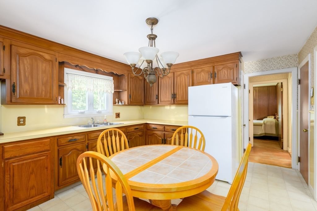 44 Zenith Drive Worcester — Photo 6 of 24