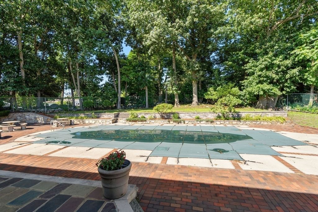 15 Cabot Road Stoneham — Photo 18 of 20