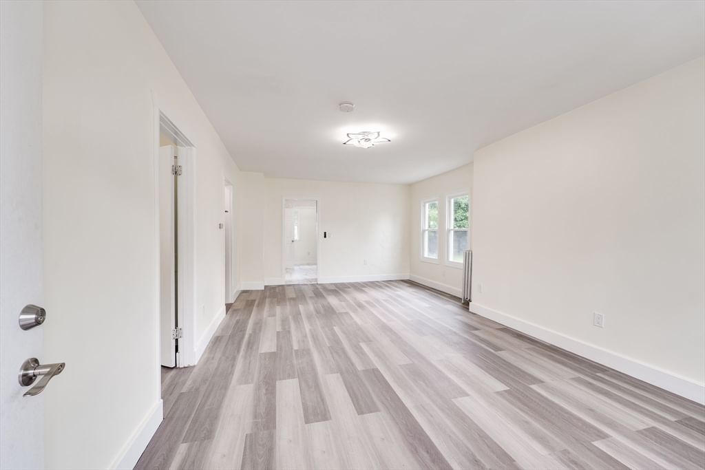 17 Bushwick Place Springfield — Photo 9 of 31