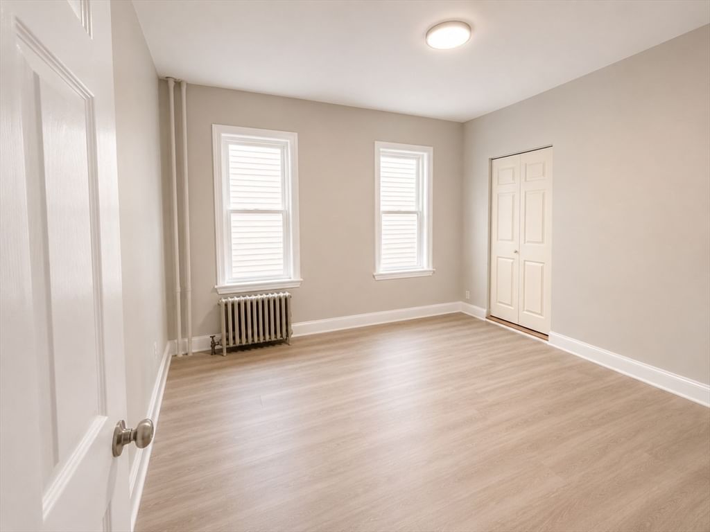 22 Fernboro St Boston — Photo 4 of 25