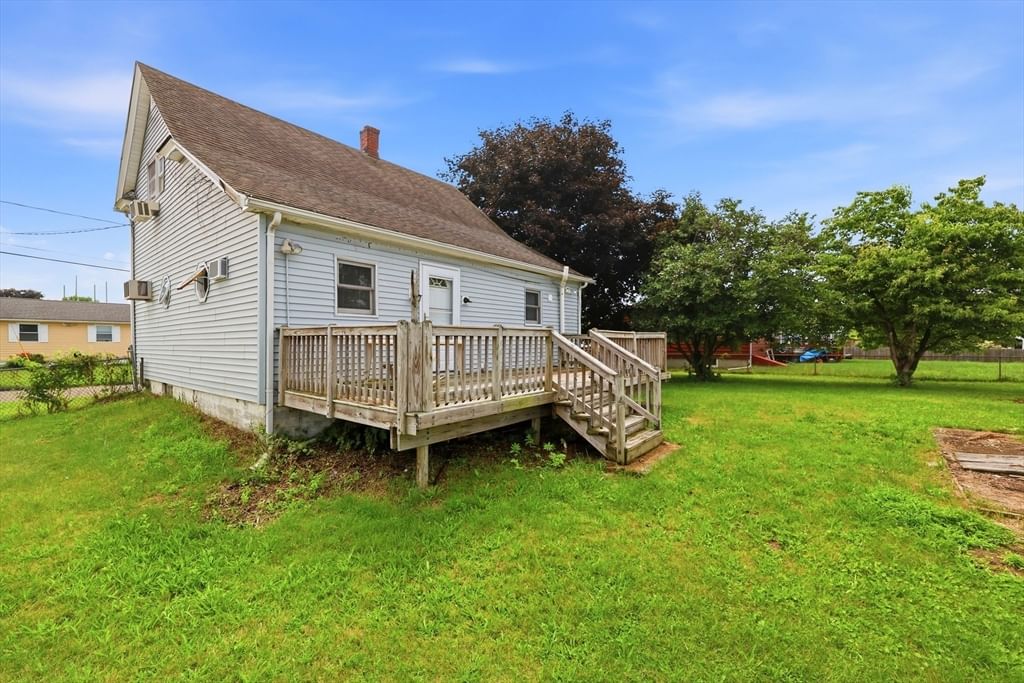 118 Blanchwood Ave Chicopee — Photo 31 of 32