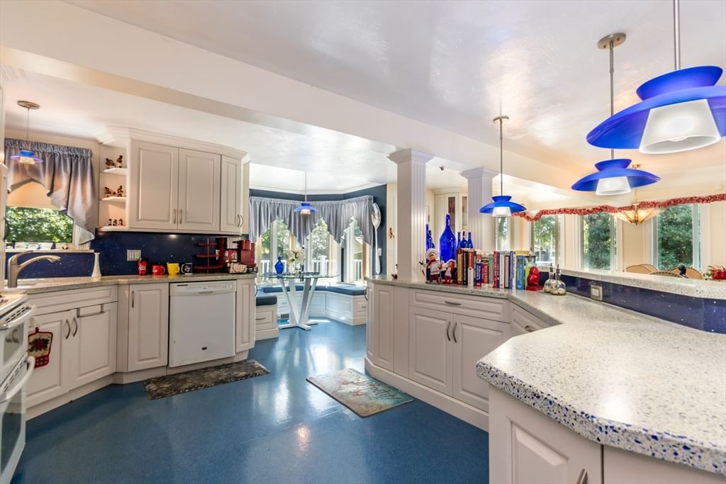 170 Whitehall Way Barnstable — Photo 11 of 37