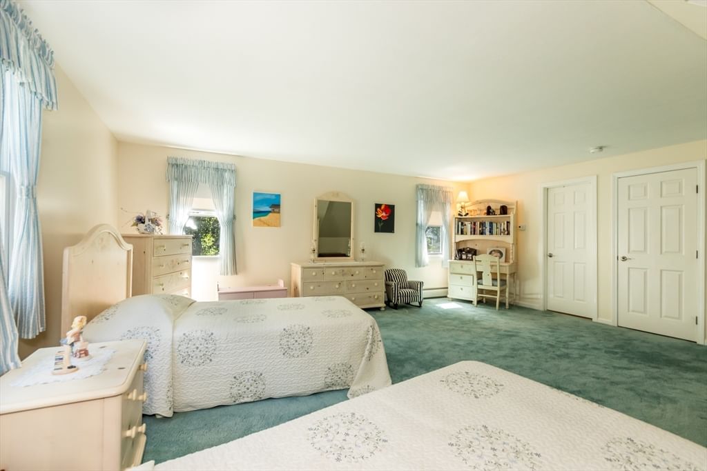 170 Whitehall Way Barnstable — Photo 17 of 37