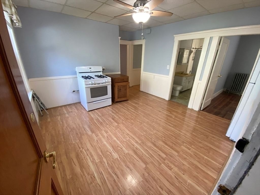 147-149 Oakland Ave Methuen — Photo 16 of 27