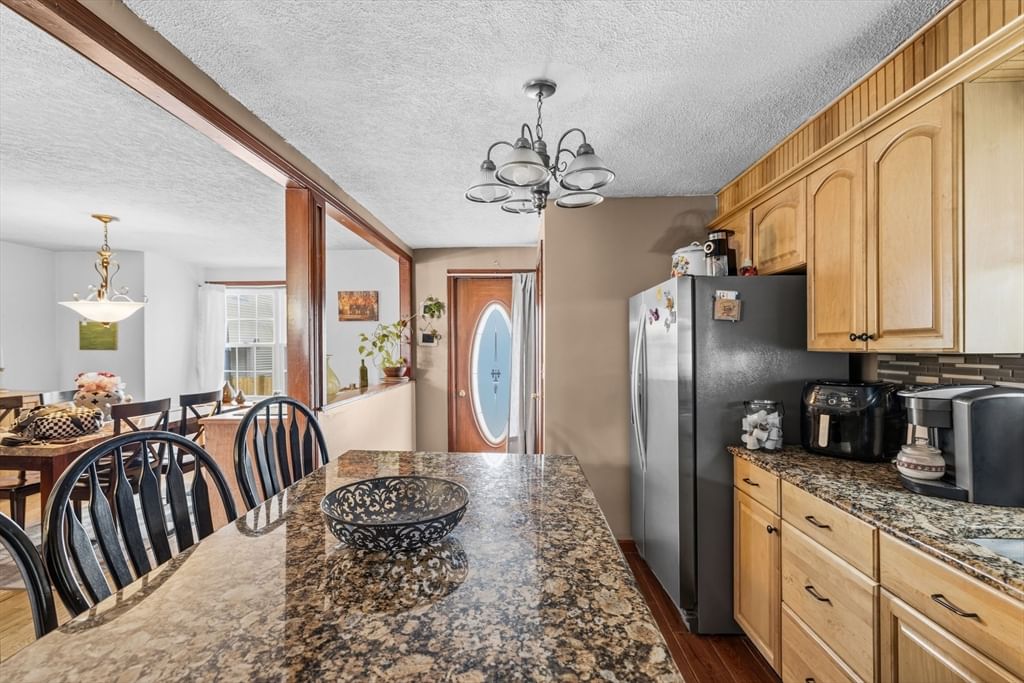 31 Sachem St Fall River — Photo 12 of 26