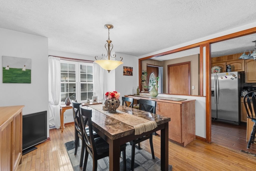 31 Sachem St Fall River — Photo 14 of 26