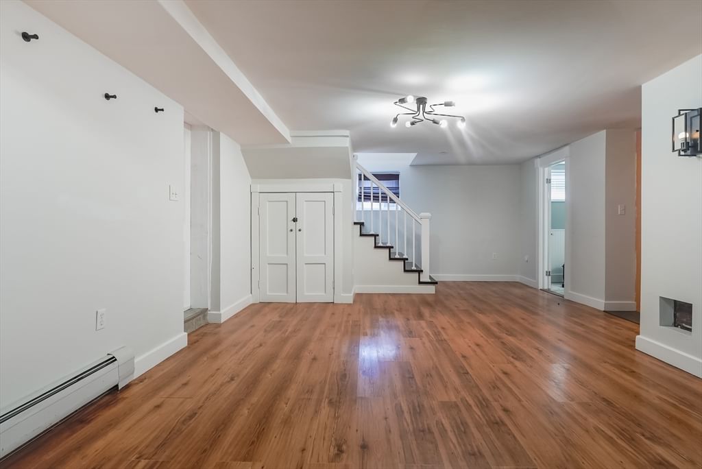 58 Oaklawn St New Bedford — Photo 10 of 17