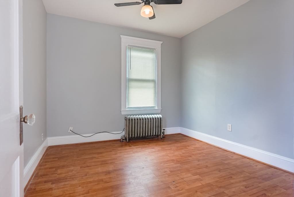 58 Oaklawn St New Bedford — Photo 15 of 17