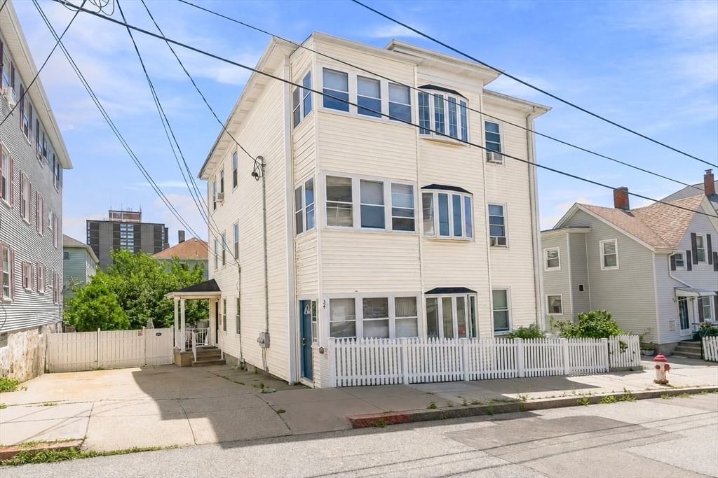34 Everett St Fall River — Photo 2 of 35