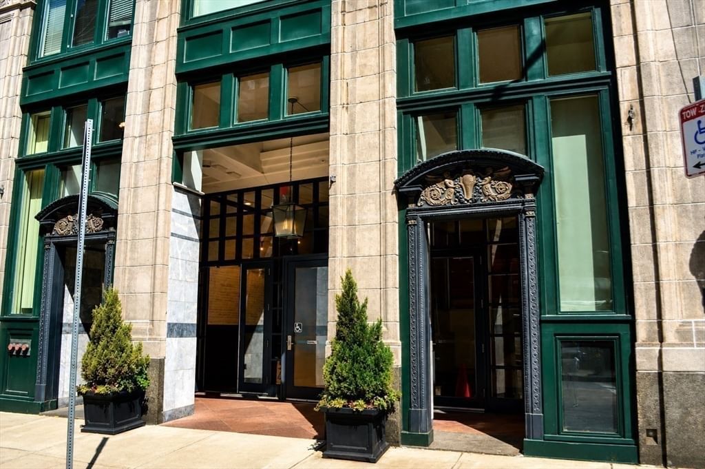 210 South St #Comm Boston — Photo 3 of 35