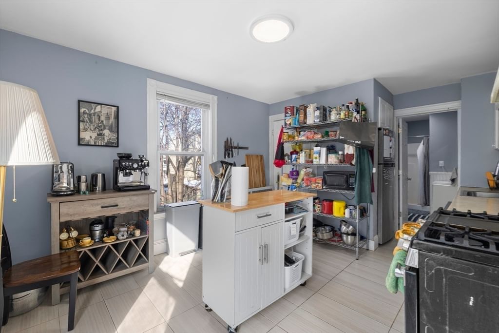 63 Coolidge Rd Boston — Photo 16 of 36