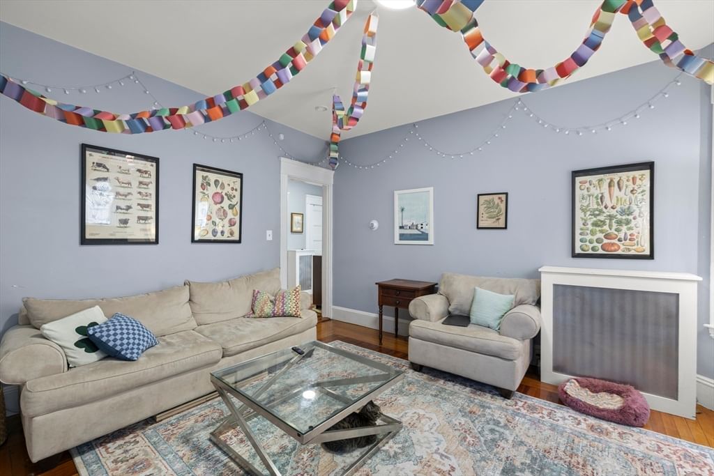 63 Coolidge Rd Boston — Photo 3 of 36