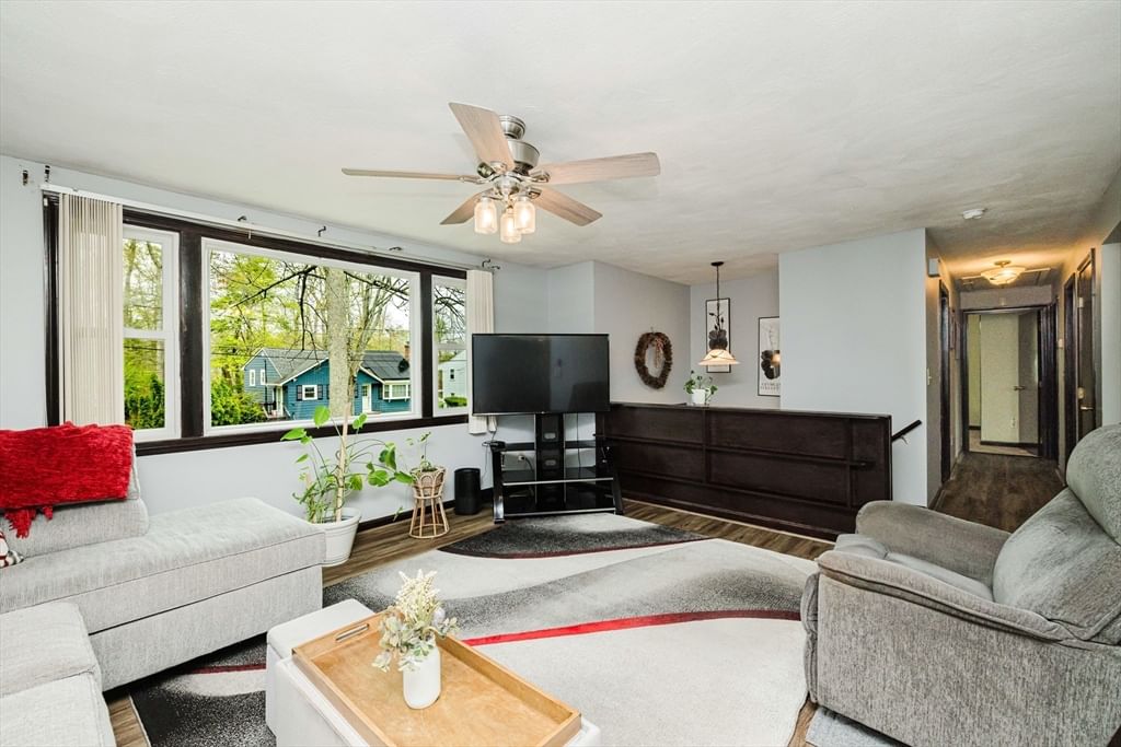 107 Alandale Ave Brockton — Photo 4 of 42