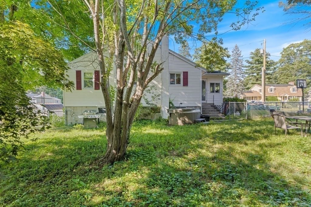 32 Hillcrest Rd Dracut — Photo 22 of 24