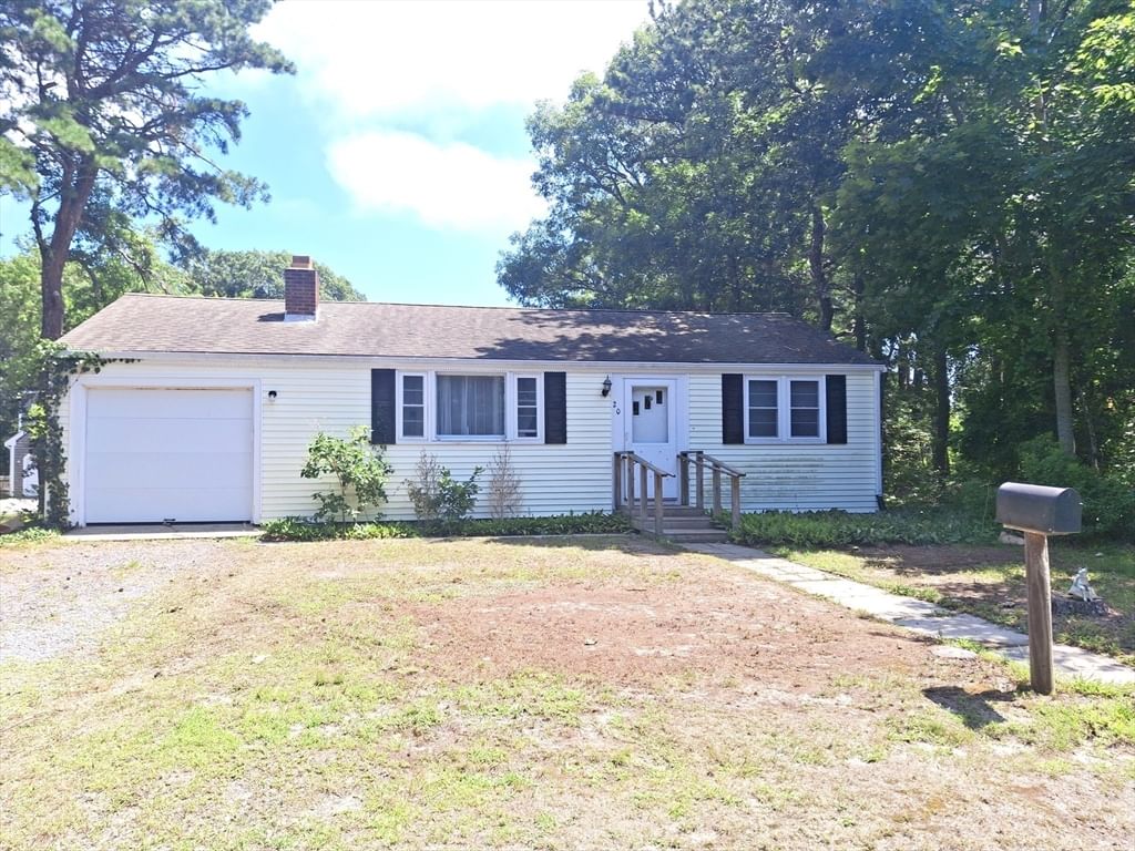 20 Anthony Rd Yarmouth — Photo 2 of 12