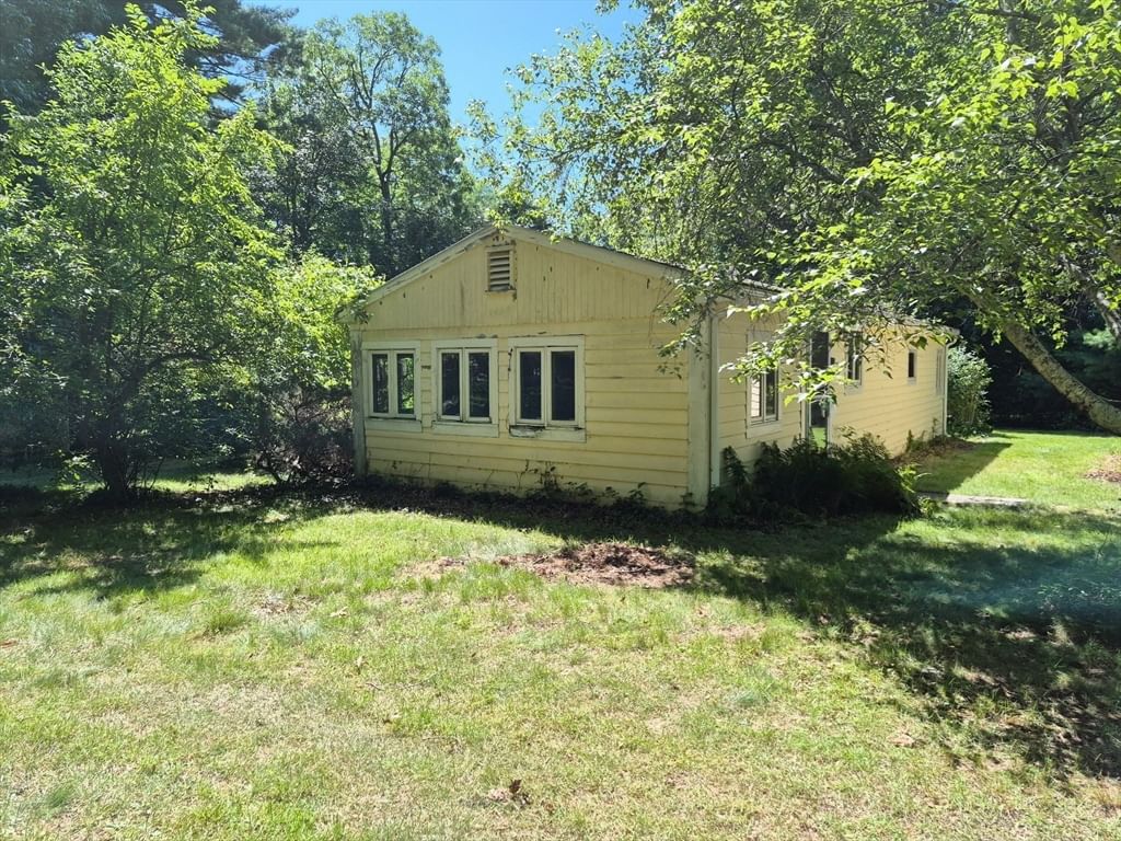 50 Bridge St, Millis, MA 02054 photo 4
