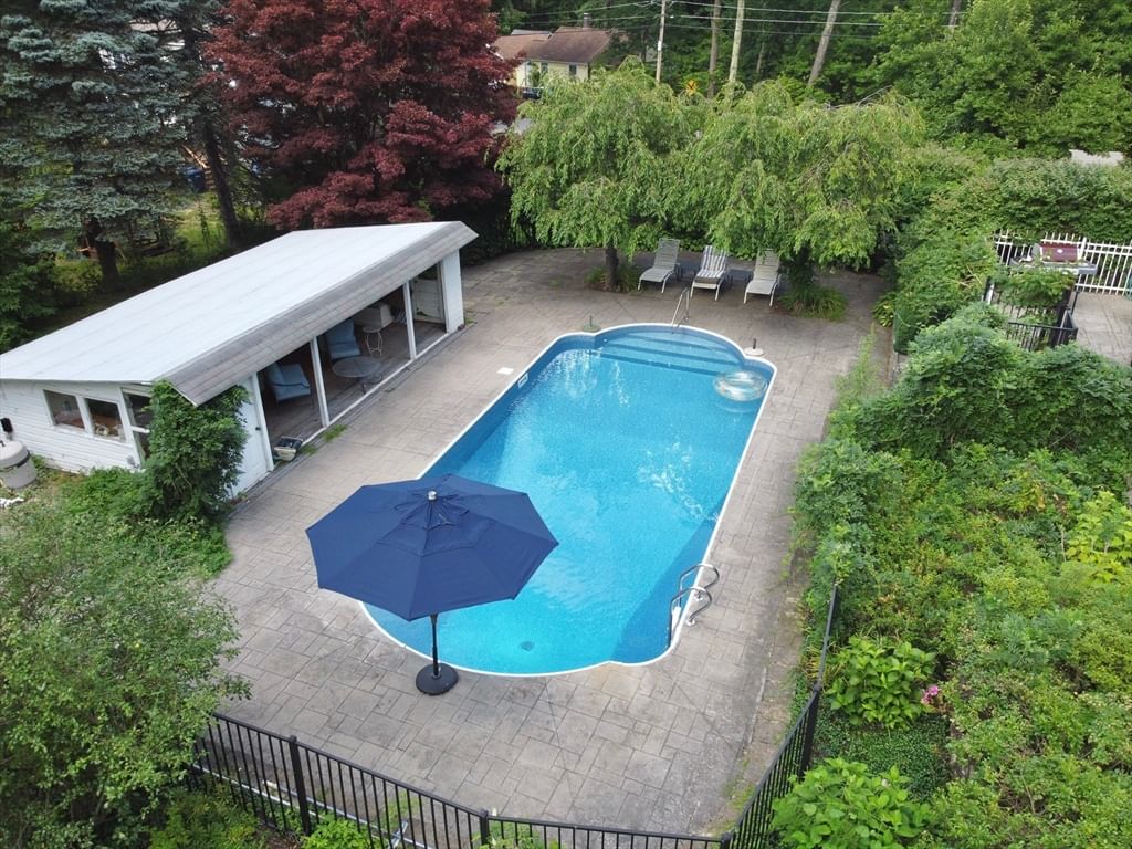 85 Bailey Rd Holden — Photo 16 of 25