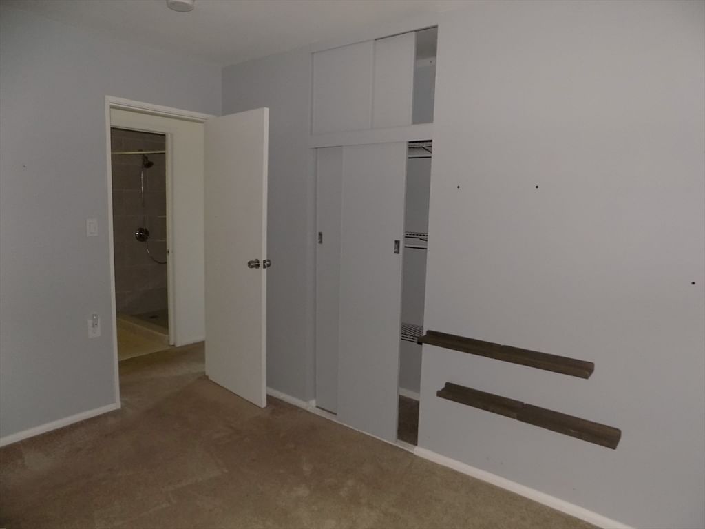 4 South Richard St Milford — Photo 15 of 25