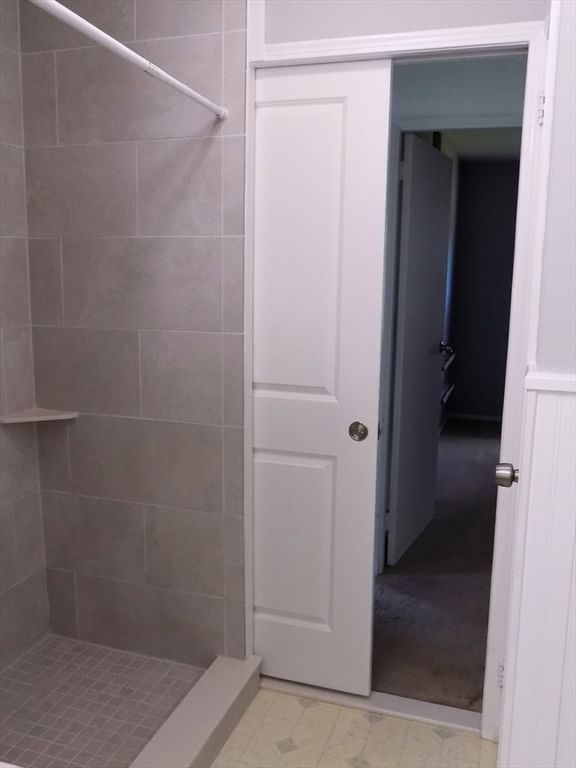 4 South Richard St Milford — Photo 16 of 25