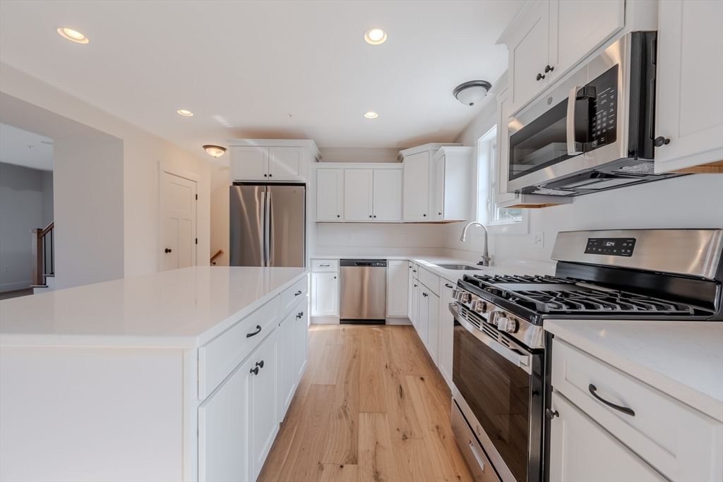 112 Genest St #16 Dracut — Photo 4 of 15