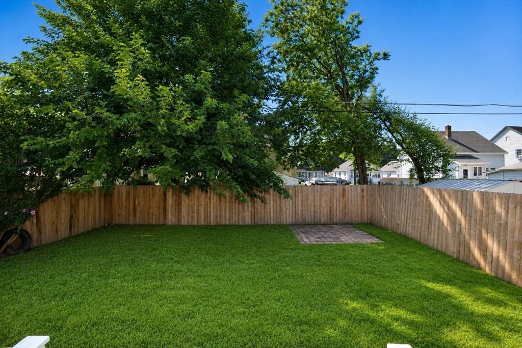 119 Littleton St Springfield — Photo 3 of 24