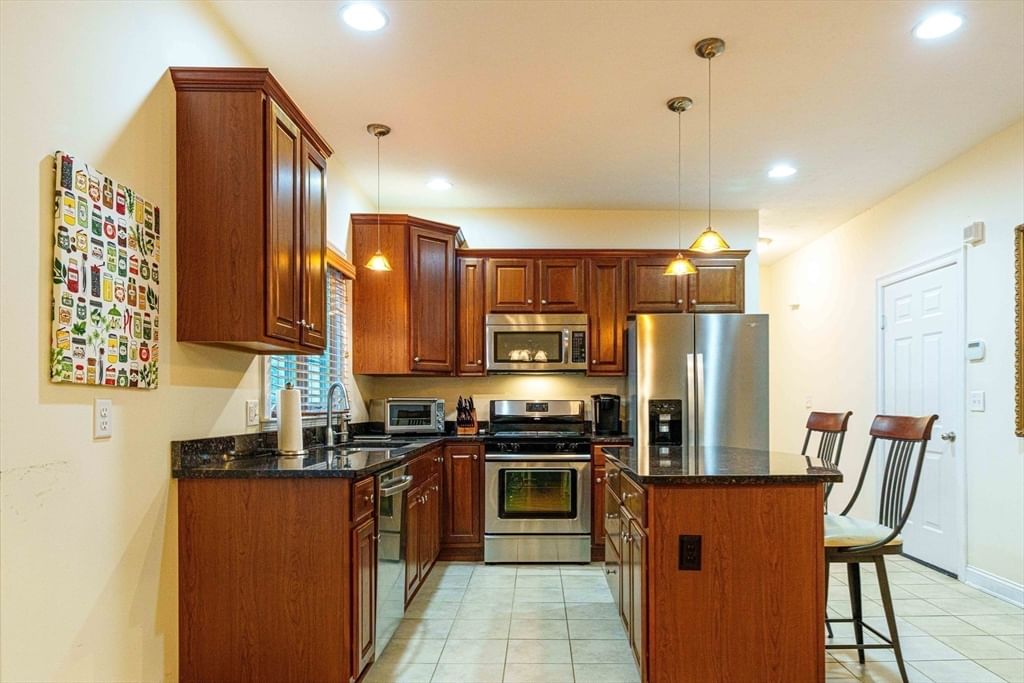 24 Jasmine Drive #24 West Boylston — Photo 4 of 37