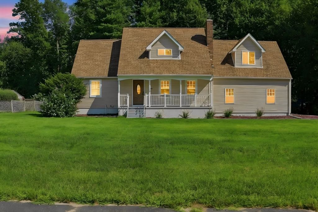 38 Green Meadow Ln West Springfield — Photo 2 of 27