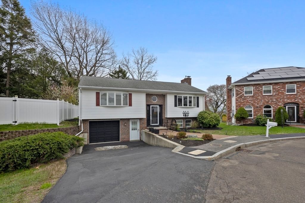 30 Mammola Way Medford — Photo 2 of 24