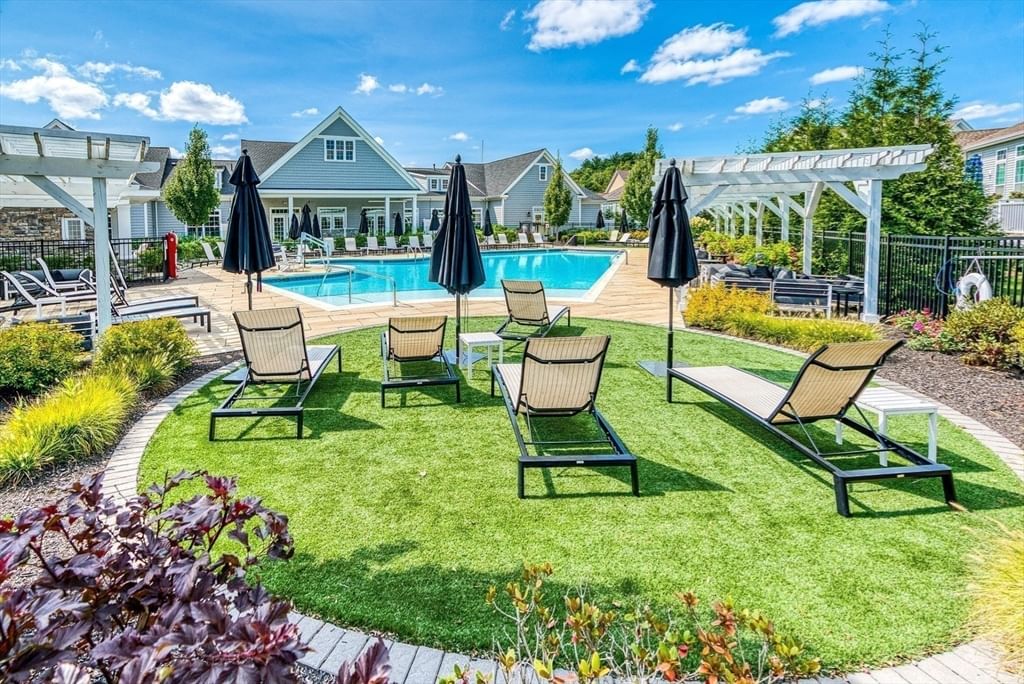112 Glen Ellen Blvd #112 Millis — Photo 40 of 41