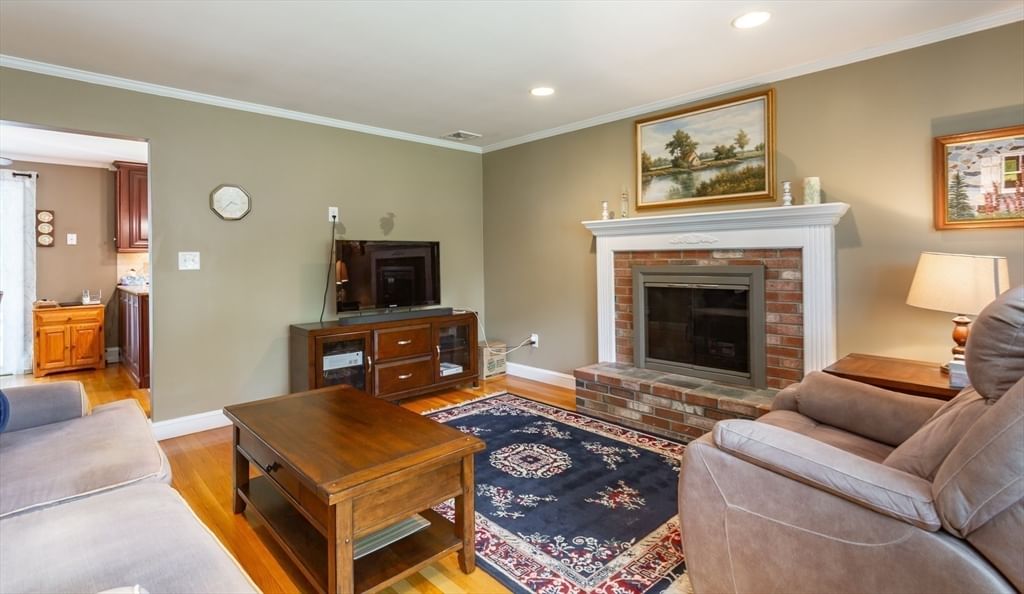 49 Ryder Rd North Attleboro — Photo 13 of 29