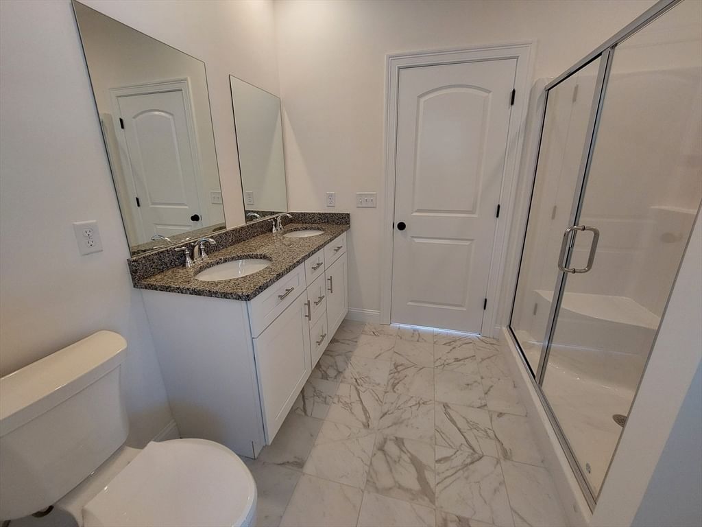 23A Crownshield #23A Uxbridge — Photo 7 of 14