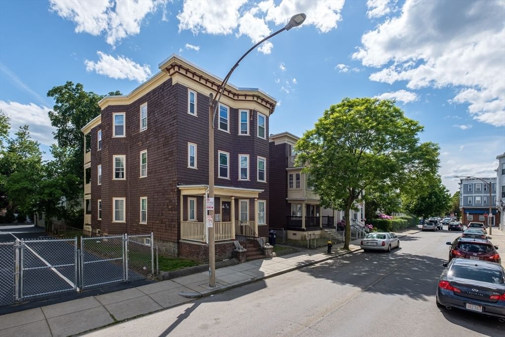 15 Romsey Street Boston — Photo 3 of 32